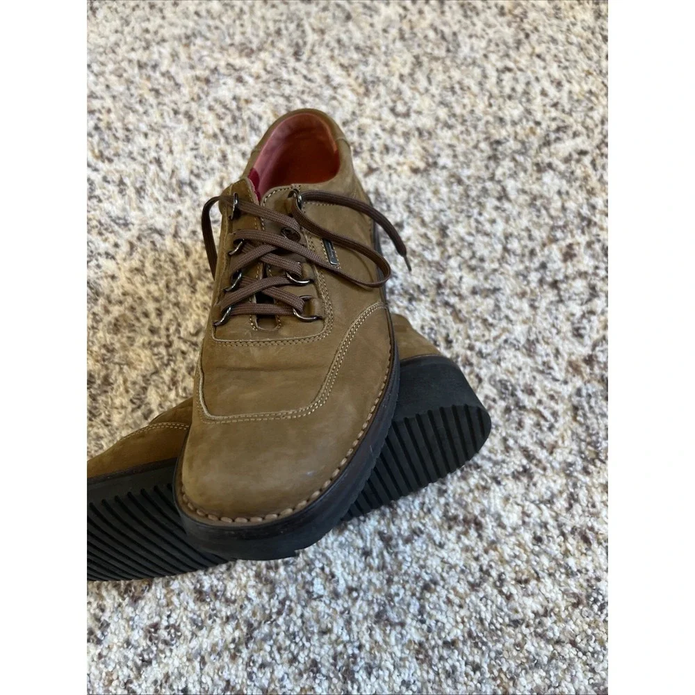 Salvatore Ferragamo Women's US Size 6.5 Suede Camel‎ Leather Shoes Wedge 1.5